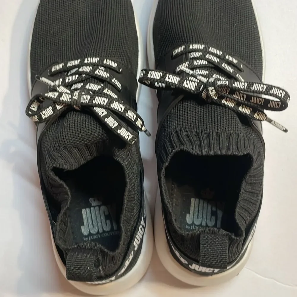 Juicy by Juicy Couture Avaya women sneaker Black/White Stretchy Mesh Sz 7
